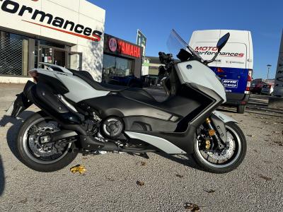 YAMAHA XP T-MAX 560 TECH MAX