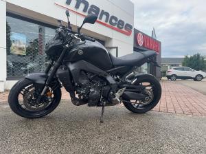 YAMAHA MT-09